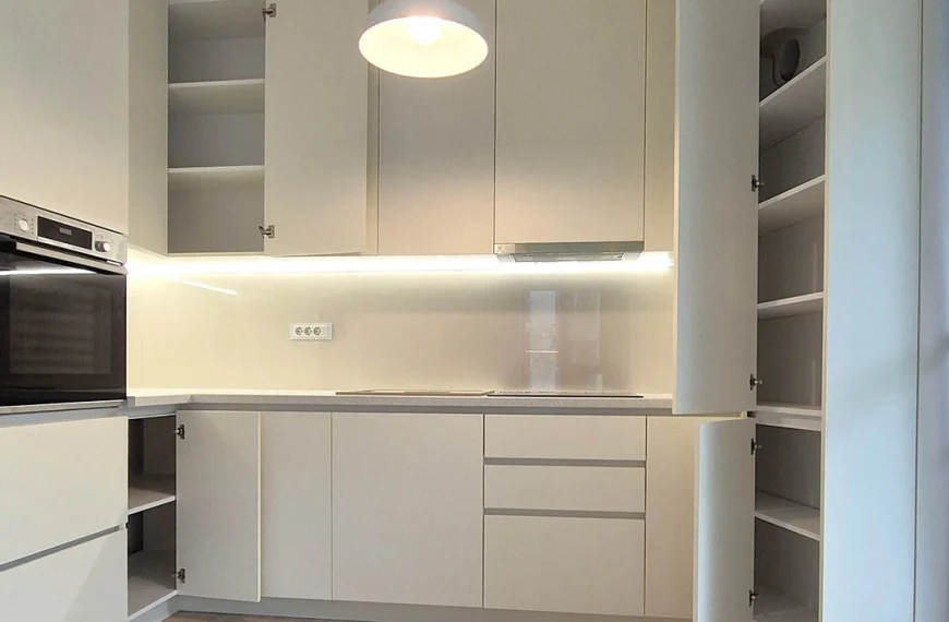 Mobilier bucătărie PAL Egger U104