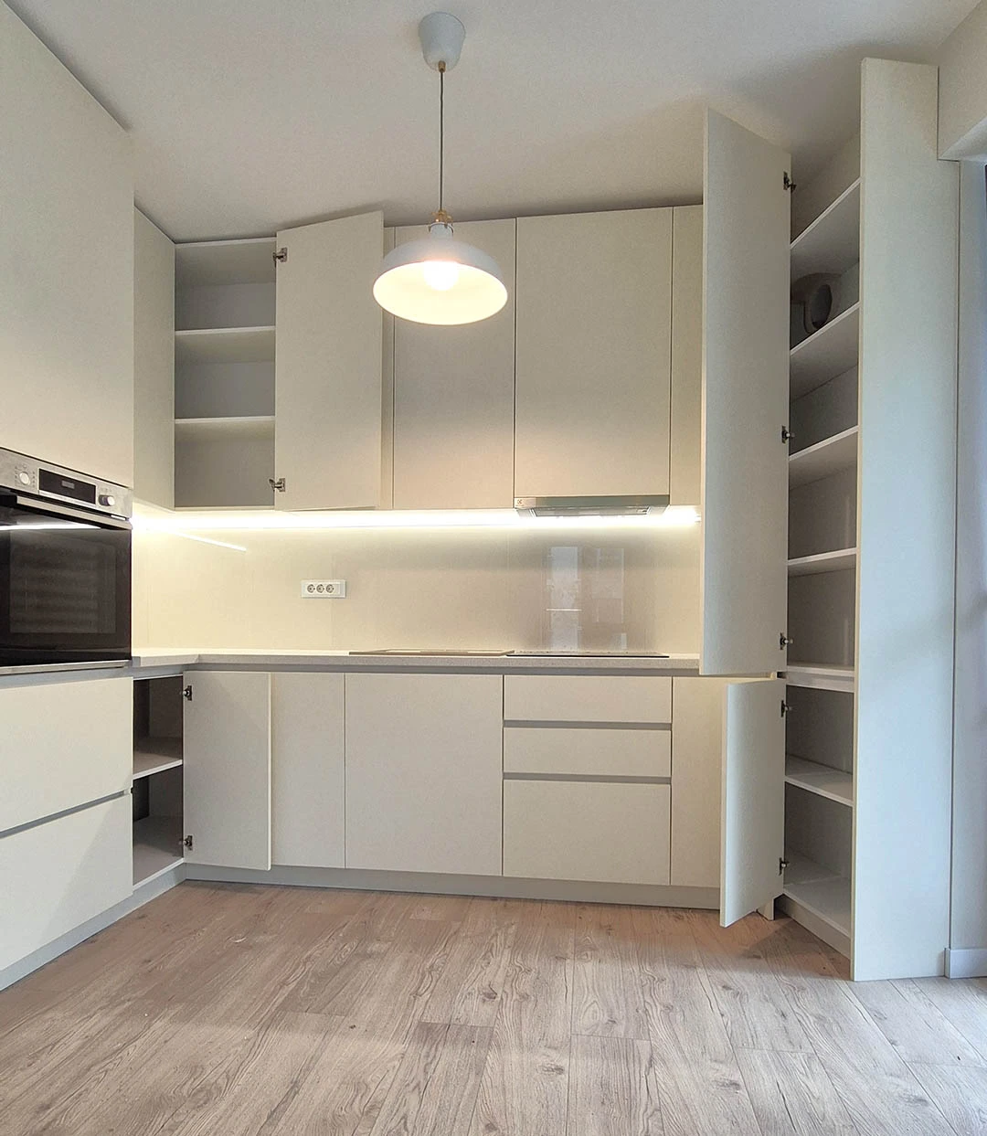 Mobilier bucătărie PAL Egger U104